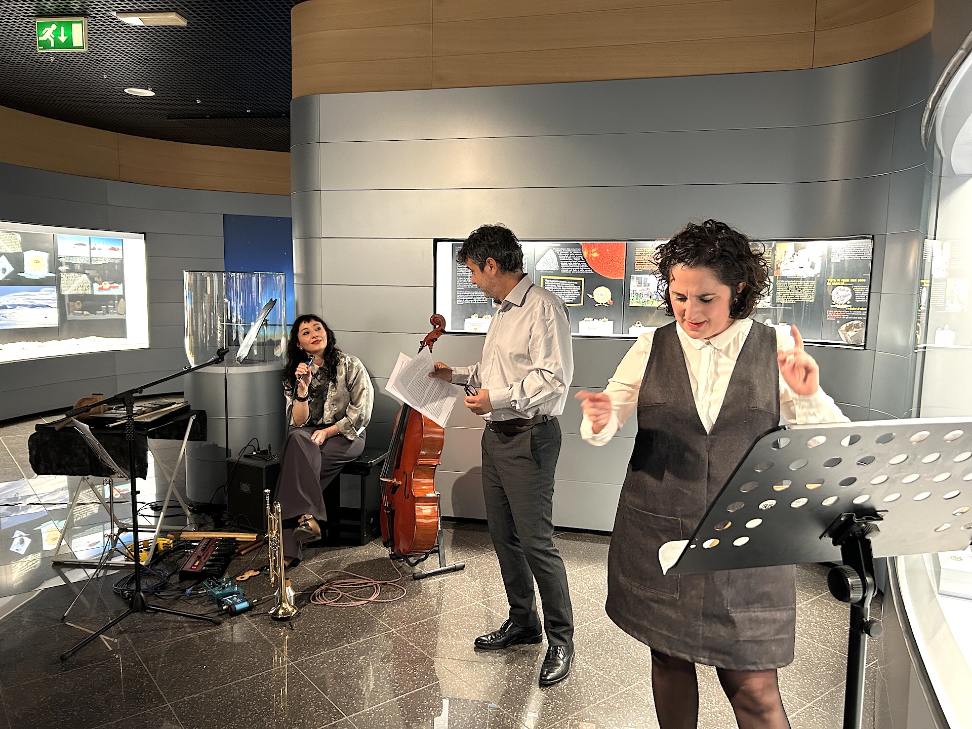 MUSEI IN SCENA, la candida luna di Leopardi e le missioni spaziali. Conquista il pubblico la scienza 'interpretata'